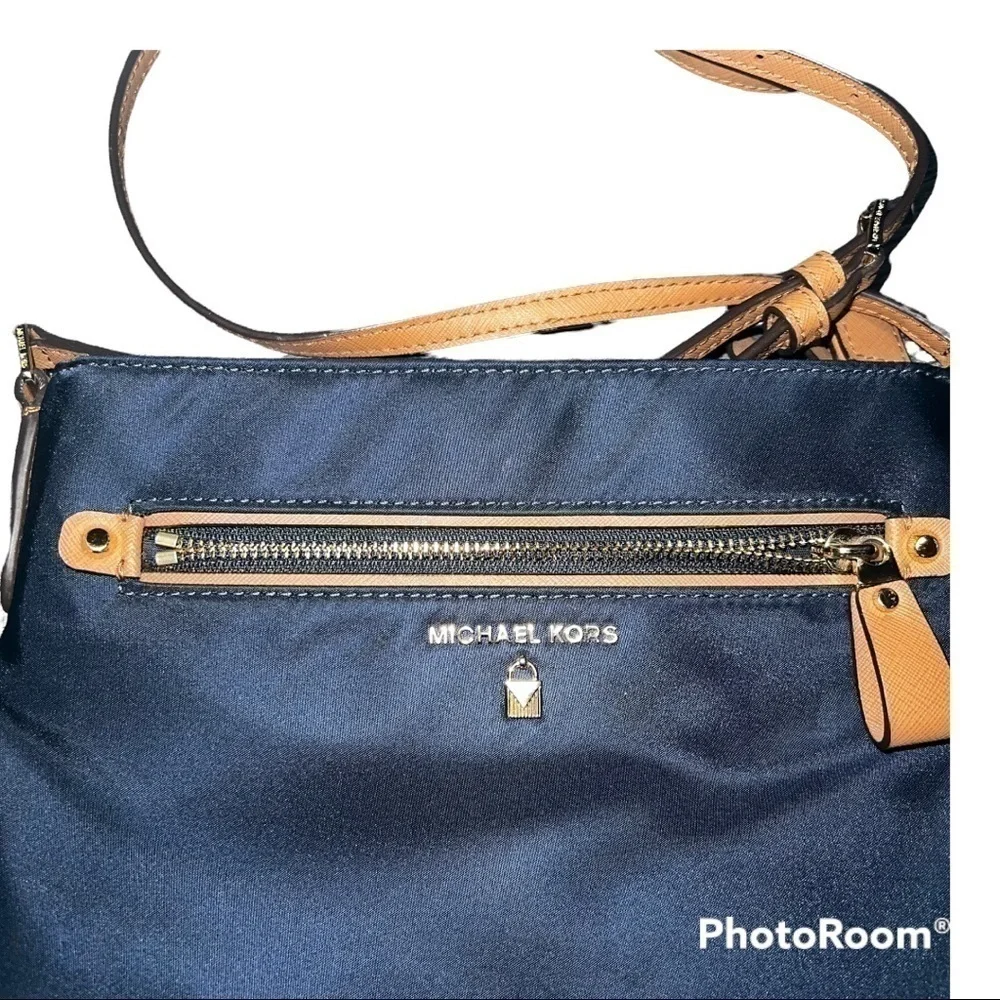 𝅺MICHAEL Kors handbag